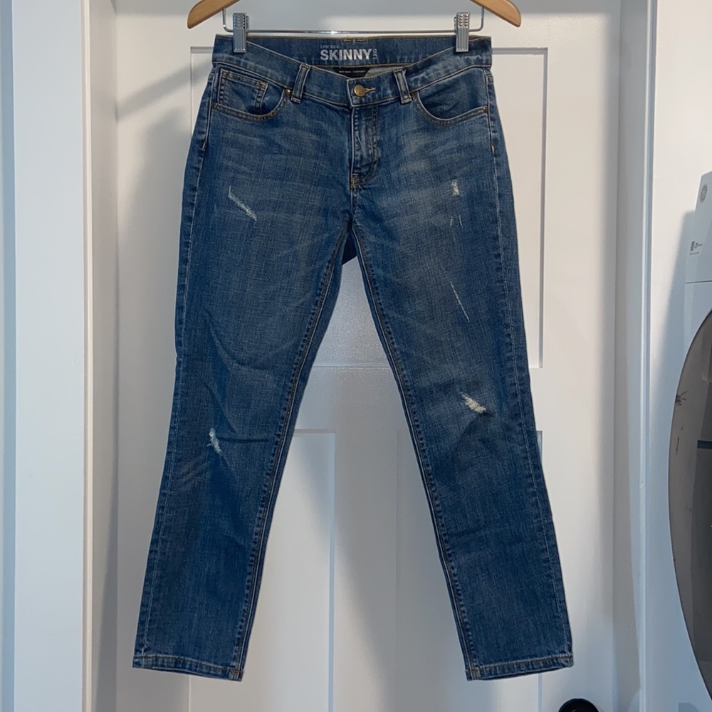 NY&C Skinny Leg Distressed Jeans